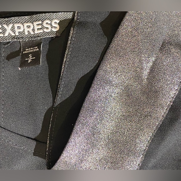 Sleeveless blouse - Picture 3 of 3